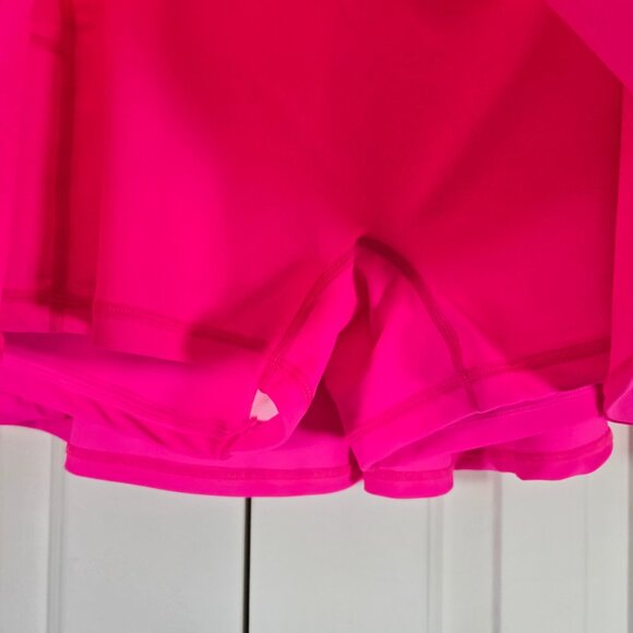 NWT Women’s Hot Pink Athletic Skort with Inside Pockets – Size XL - Picture 4 of 5